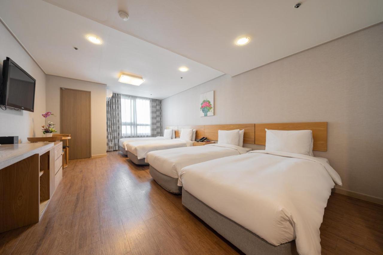 Ramada By Wyndham Seoul Dongdaemun Hotel Buitenkant foto